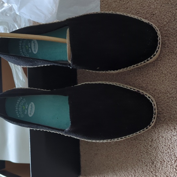 Women's shoes - Picture 1 of 4